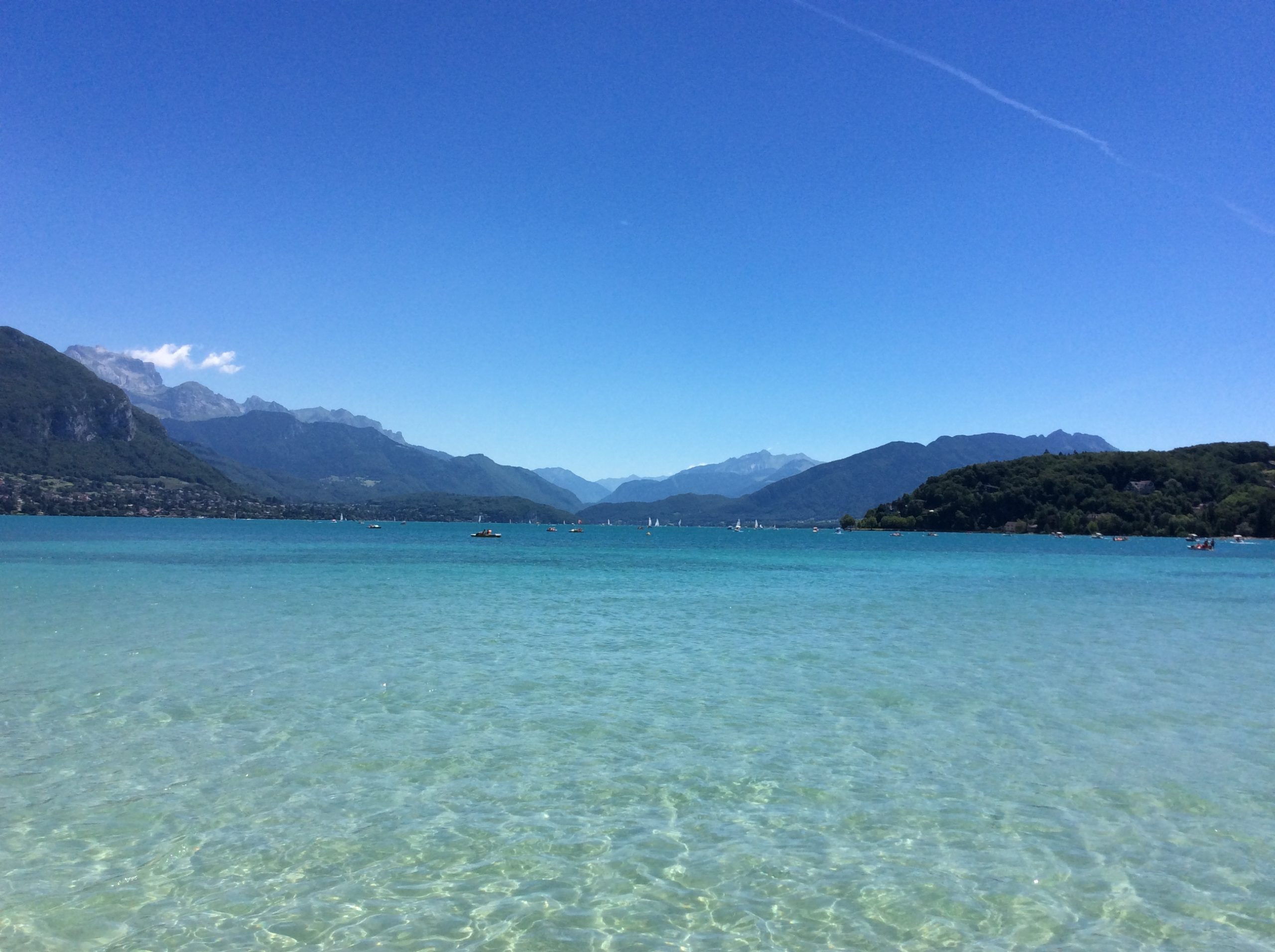 Annecy y su lago: la perla de los Alpes entre historia, naturaleza y gastronomía