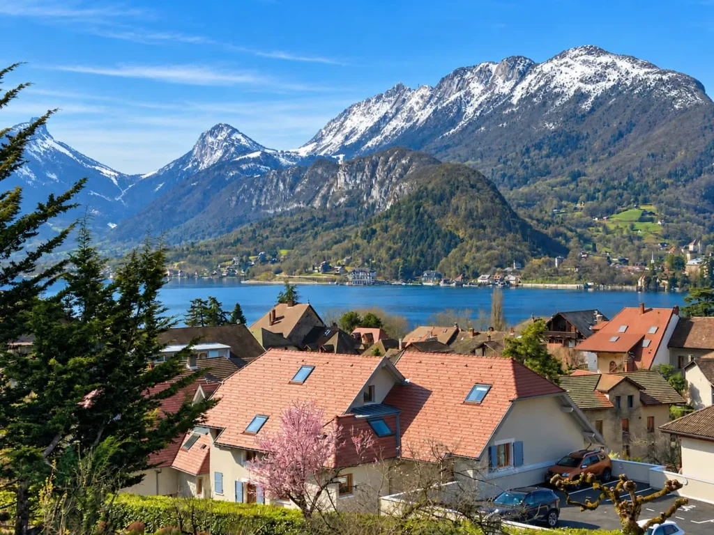 Talloires and Lake Annecy – Le Duplex de Talloires