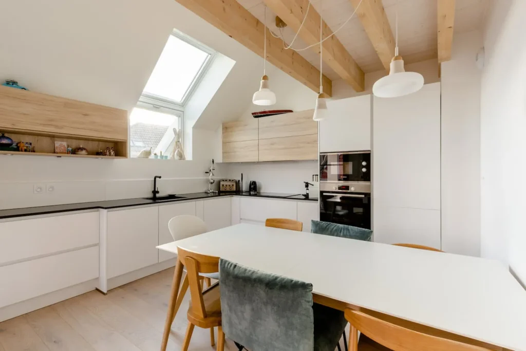 Equipped kitchen: washing machine, dishwasher, oven, microwave – Le Duplex de Talloires