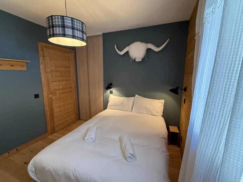 Bedroom 2 – Chinaillon 1350