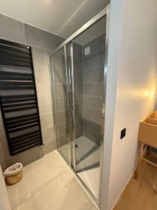 Bathroom 1 – Chinaillon 1350