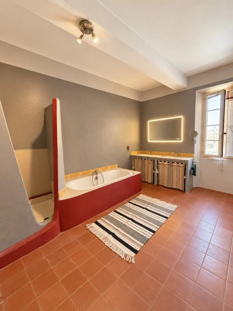 Bathroom 1 – Le Domaine du Mas du Cèdre