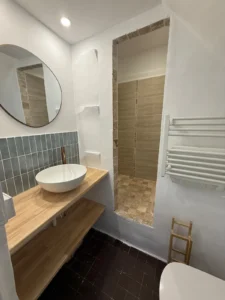 Bedroom 1 bathroom – Le Domaine du Mas du Cèdre