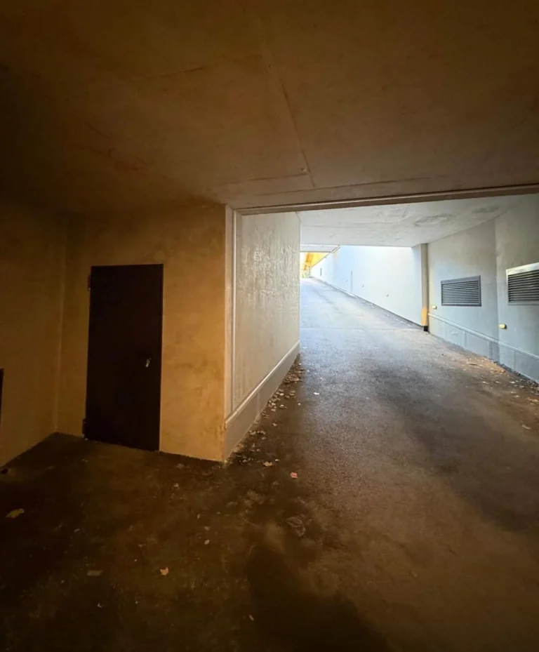 Access to the bike storage – Chinaillon 1350
