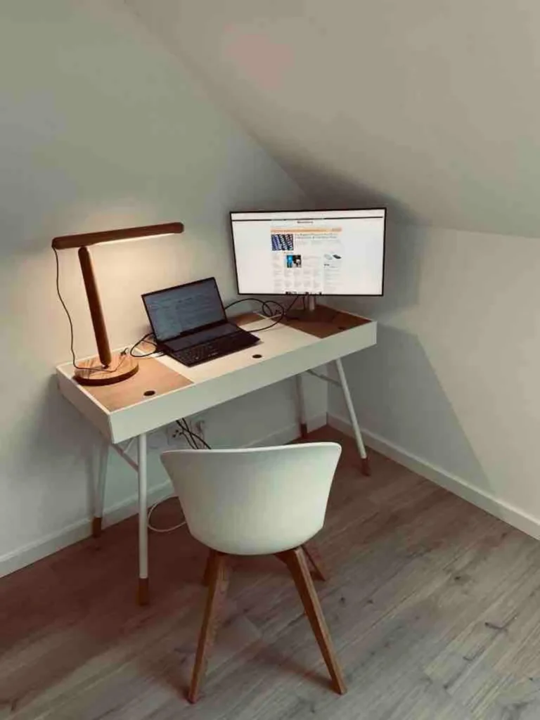 Mezzanine workspace – Le Duplex de Talloires