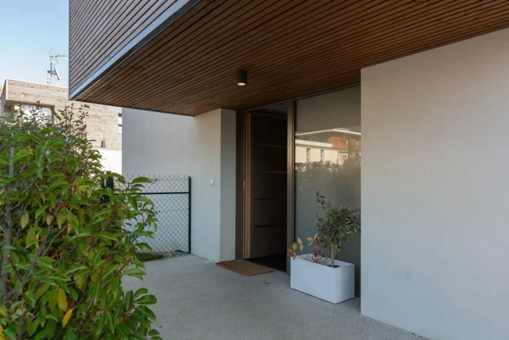 Outside the villa – Villa Horizon