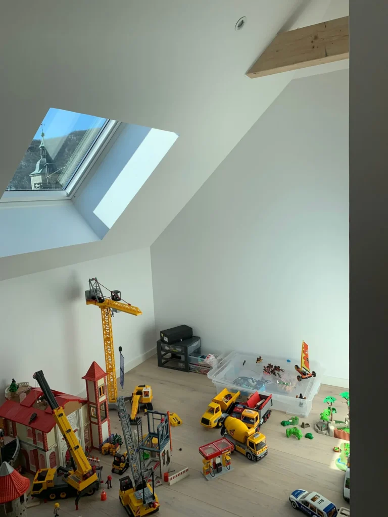 Mezzanine usable as a games room or workspace – Le Duplex de Talloires