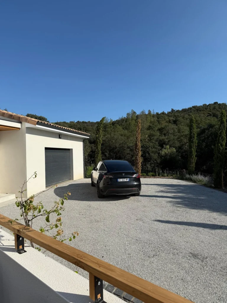 Garage and EV charger – Le Domaine de la Subérine