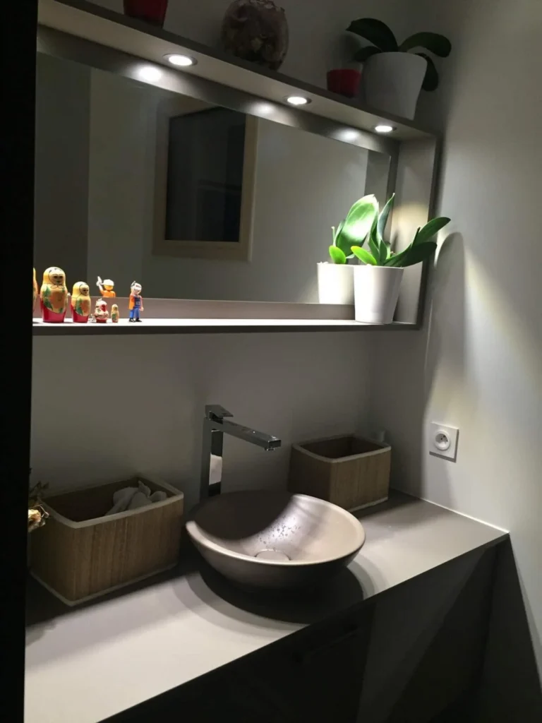 Shower room and toilet by the entrance – Villa Horizon