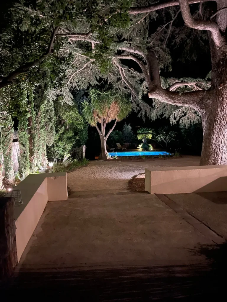 Swimming pool – Le Domaine du Mas du Cèdre