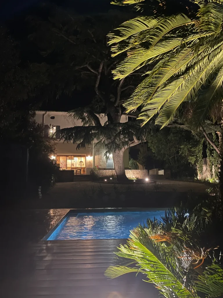 Swimming pool – Le Domaine du Mas du Cèdre