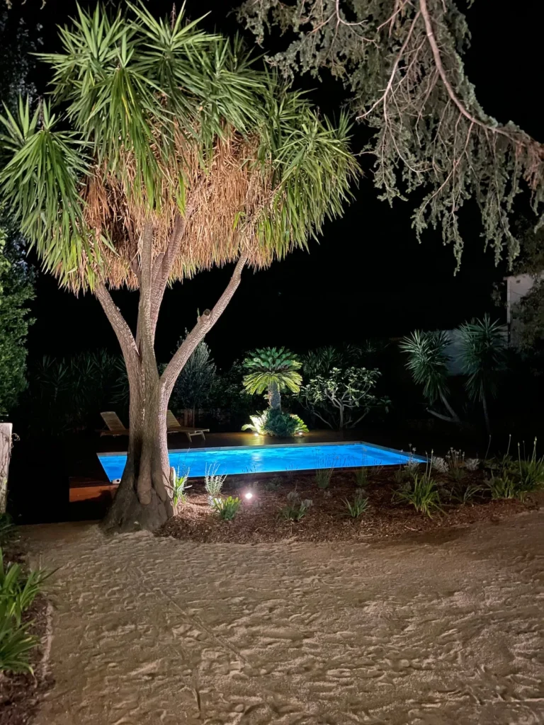 Swimming pool – Le Domaine du Mas du Cèdre