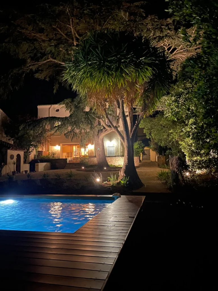 Swimming pool – Le Domaine du Mas du Cèdre